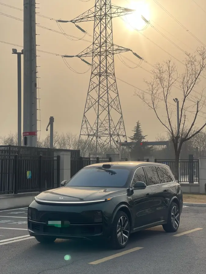 2022 Li L9 Range Extended 154HP REEV 42.6KWH