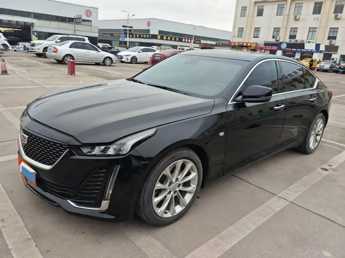 2022 Cadillac CT5 2.0T 237HP L4 10AT