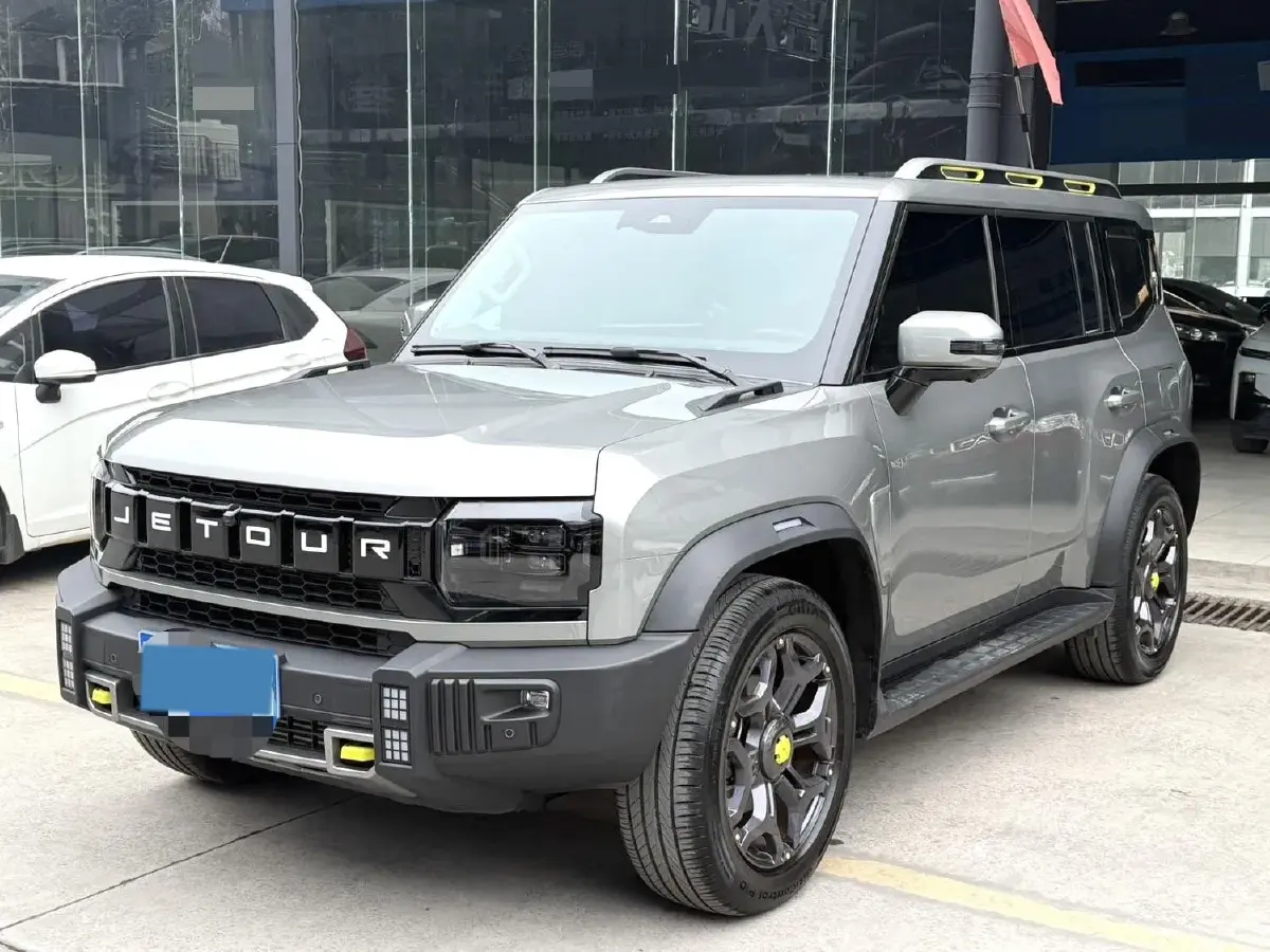 2023 Jetour Traveller 2.0T 254HP L4 7DCT