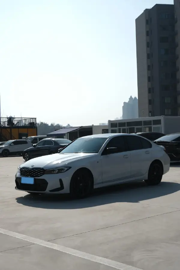 2024 BMW 3 Series 2.0T 184HP L4 8AT