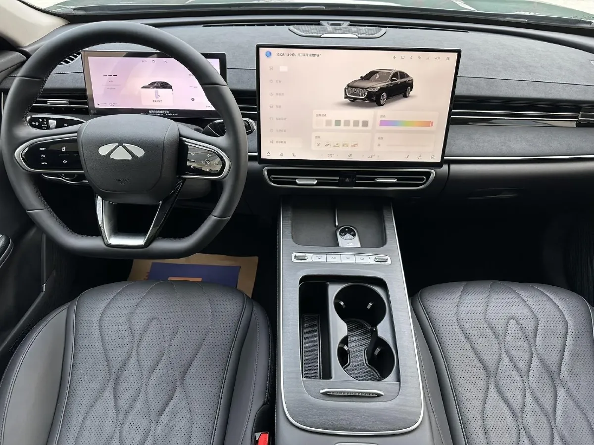 2025 Fulwin FulwinA8L 1.5T 156HP L4 1DHT PHEV 18.67KWH,autocango,china used car exporter,china ev exporter,chinese used car exporter,chinese used ev exporter