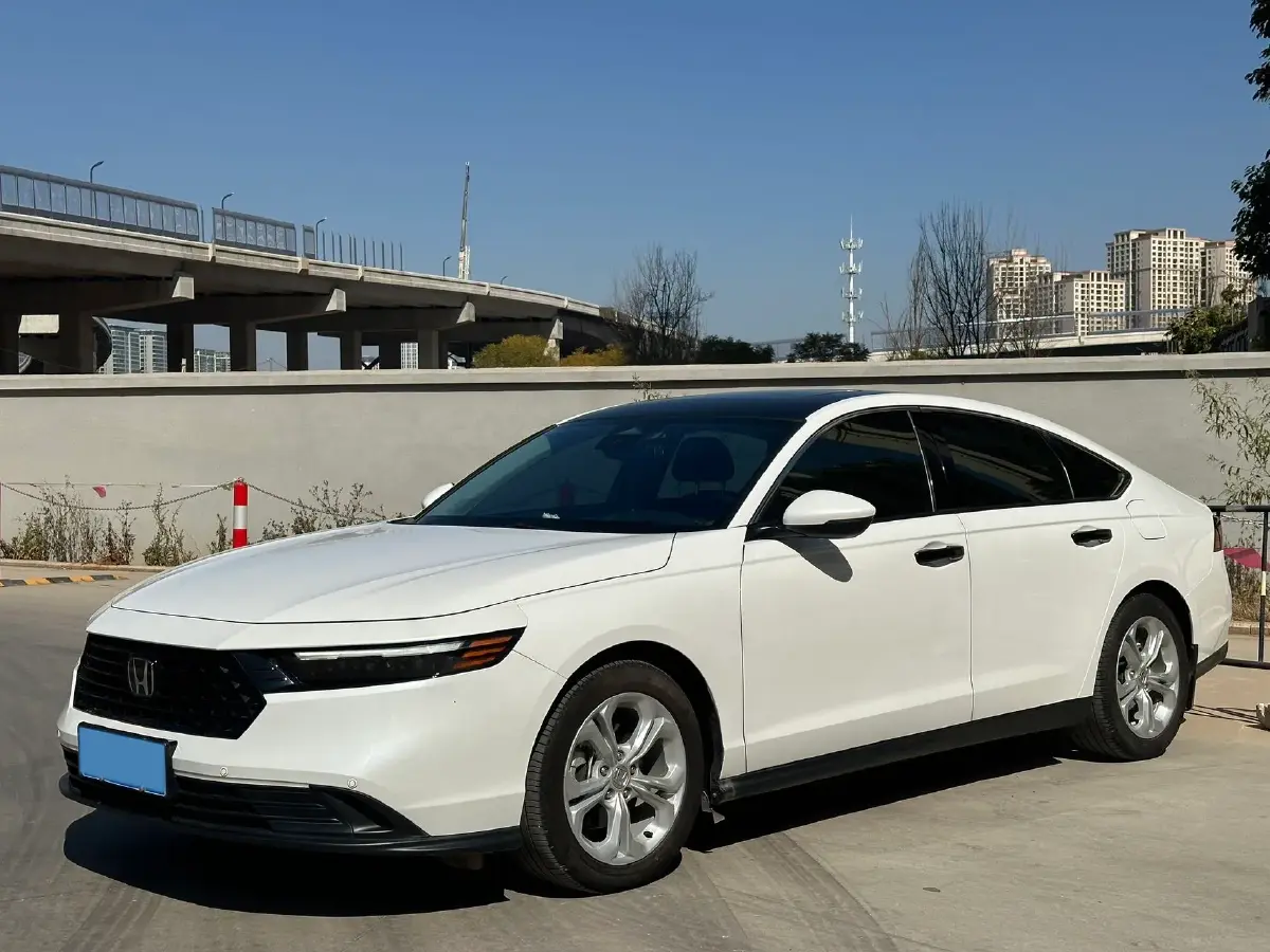 2023 Honda Accord 1.5T 192HP L4 CVT