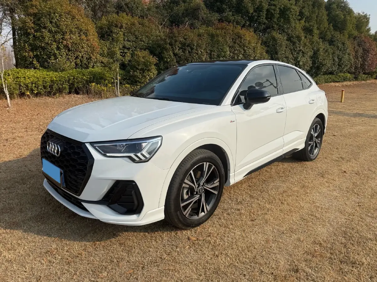 2022 Audi Q3 Sportback 2.0T 186HP L4 7DCT
