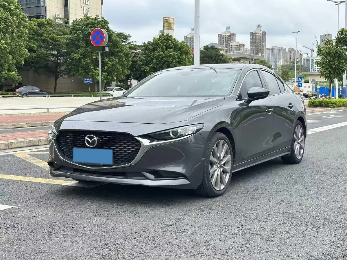 2022 Mazda 3 Axela 2.0L 158HP L4 6AT