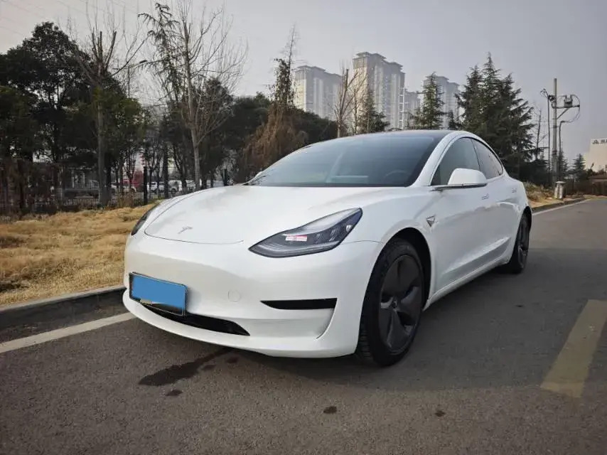 2020 Tesla Model 3 BEV 52KWH
