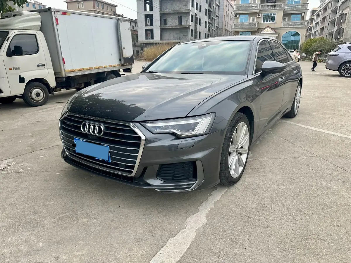 2022 Audi A6L 2.0T 224HP L4 7DCT