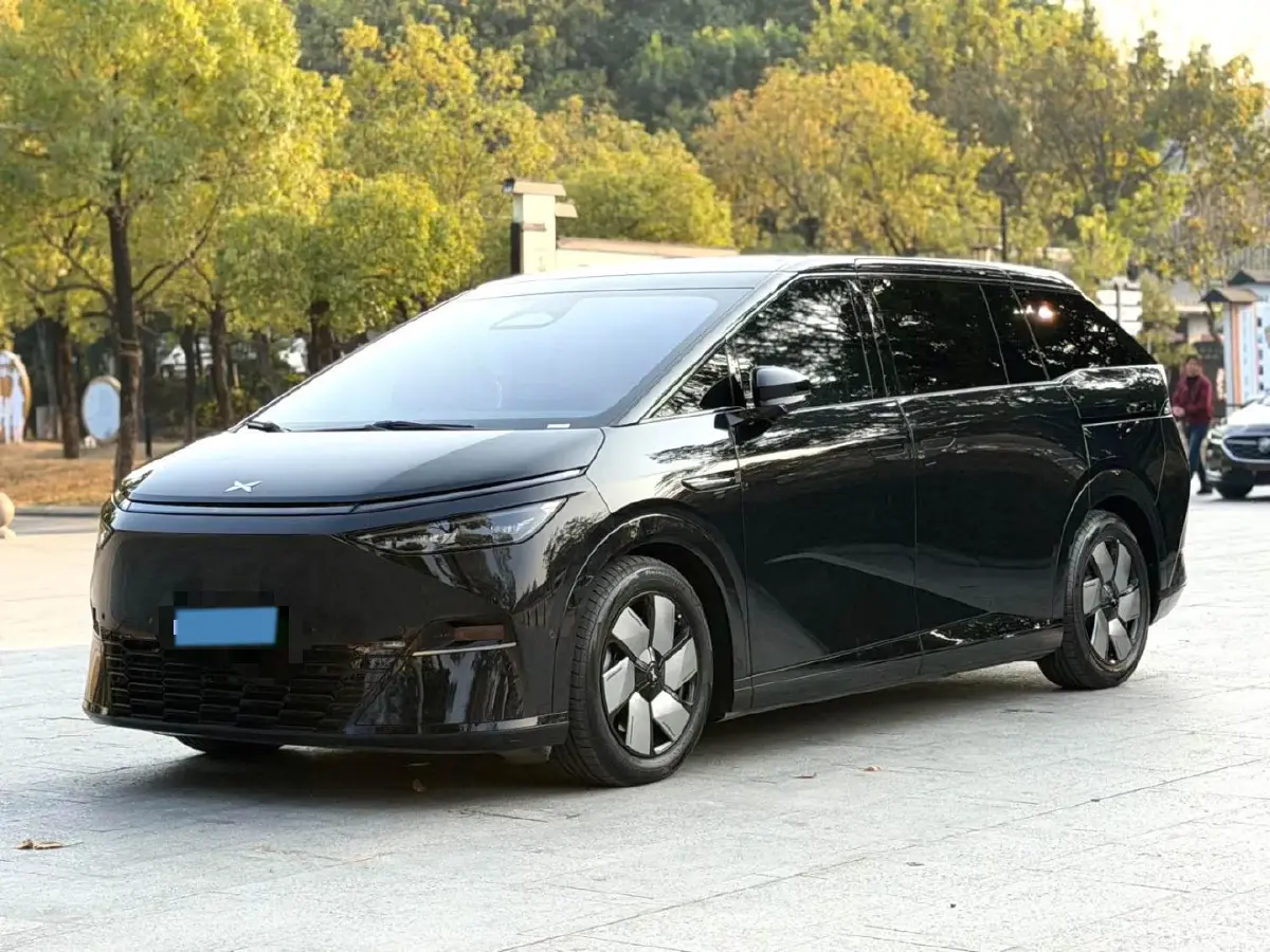 2024 Xpeng X9 BEV 101.5KWH