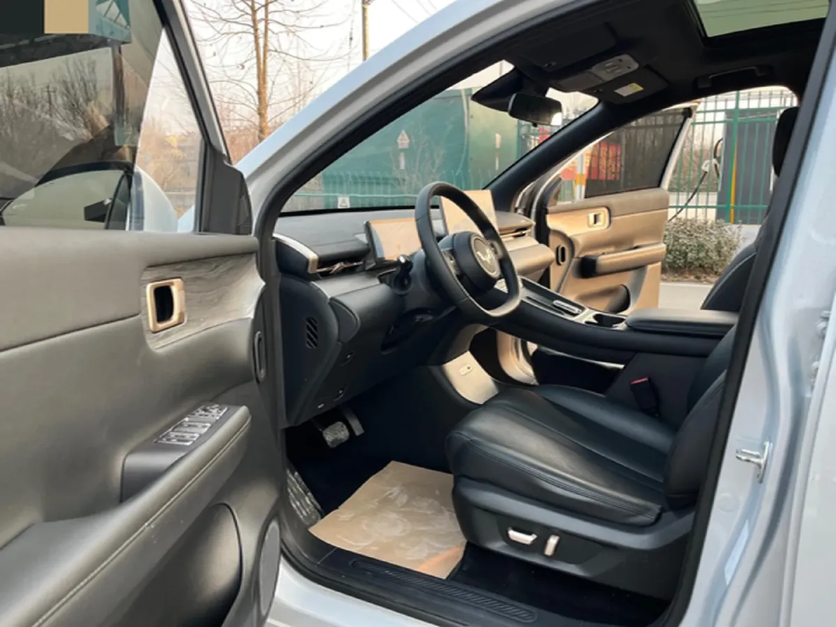 2024 WuLing XingGuangS 1.5L 106HP L4 E-CVT PHEV 20.5KWH,autocango,china used car exporter,china ev exporter,chinese used car exporter,chinese used ev exporter