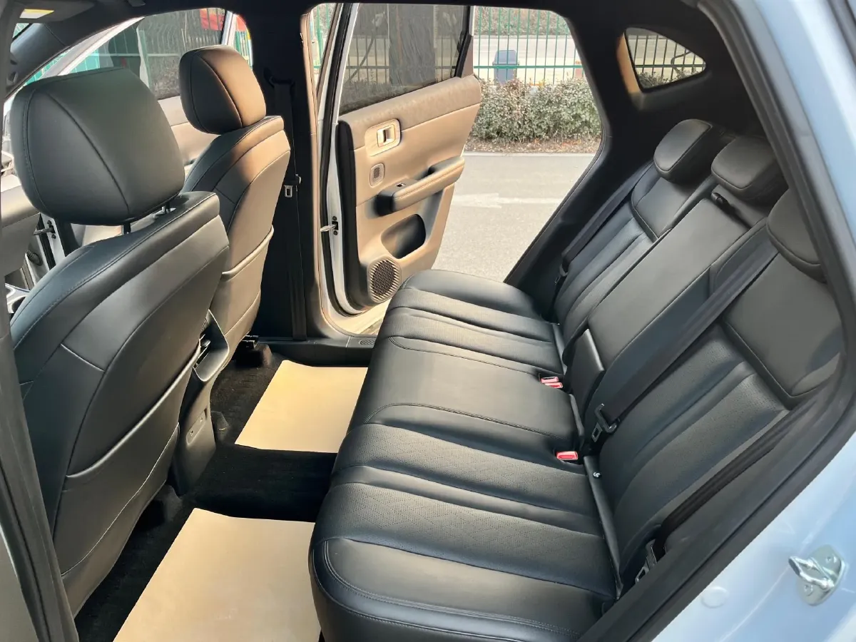 2024 WuLing XingGuangS 1.5L 106HP L4 E-CVT PHEV 20.5KWH,autocango,china used car exporter,china ev exporter,chinese used car exporter,chinese used ev exporter