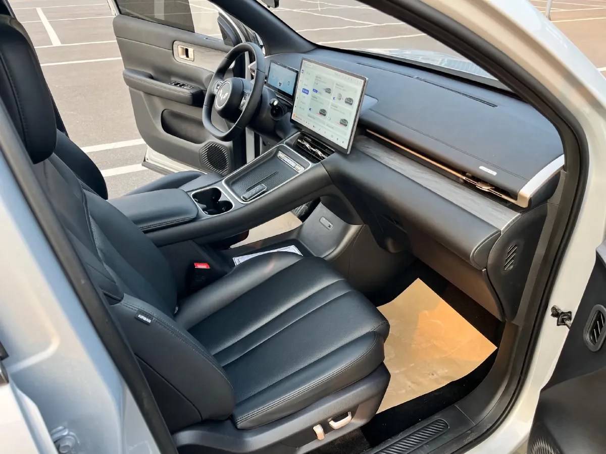 2024 WuLing XingGuangS 1.5L 106HP L4 E-CVT PHEV 20.5KWH,autocango,china used car exporter,china ev exporter,chinese used car exporter,chinese used ev exporter