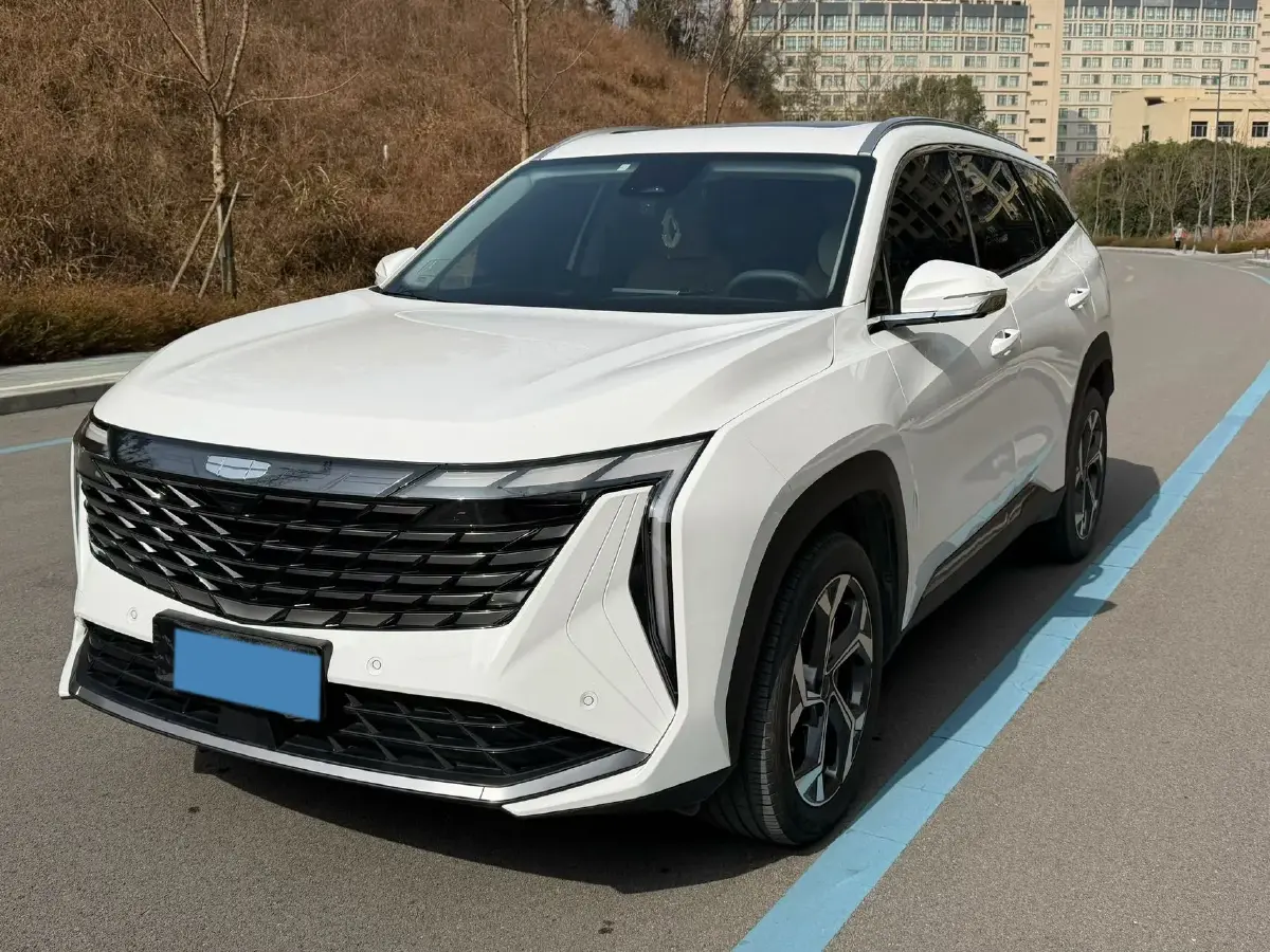 2024 Geely StarRay 1.5T 181HP L4 7DCT