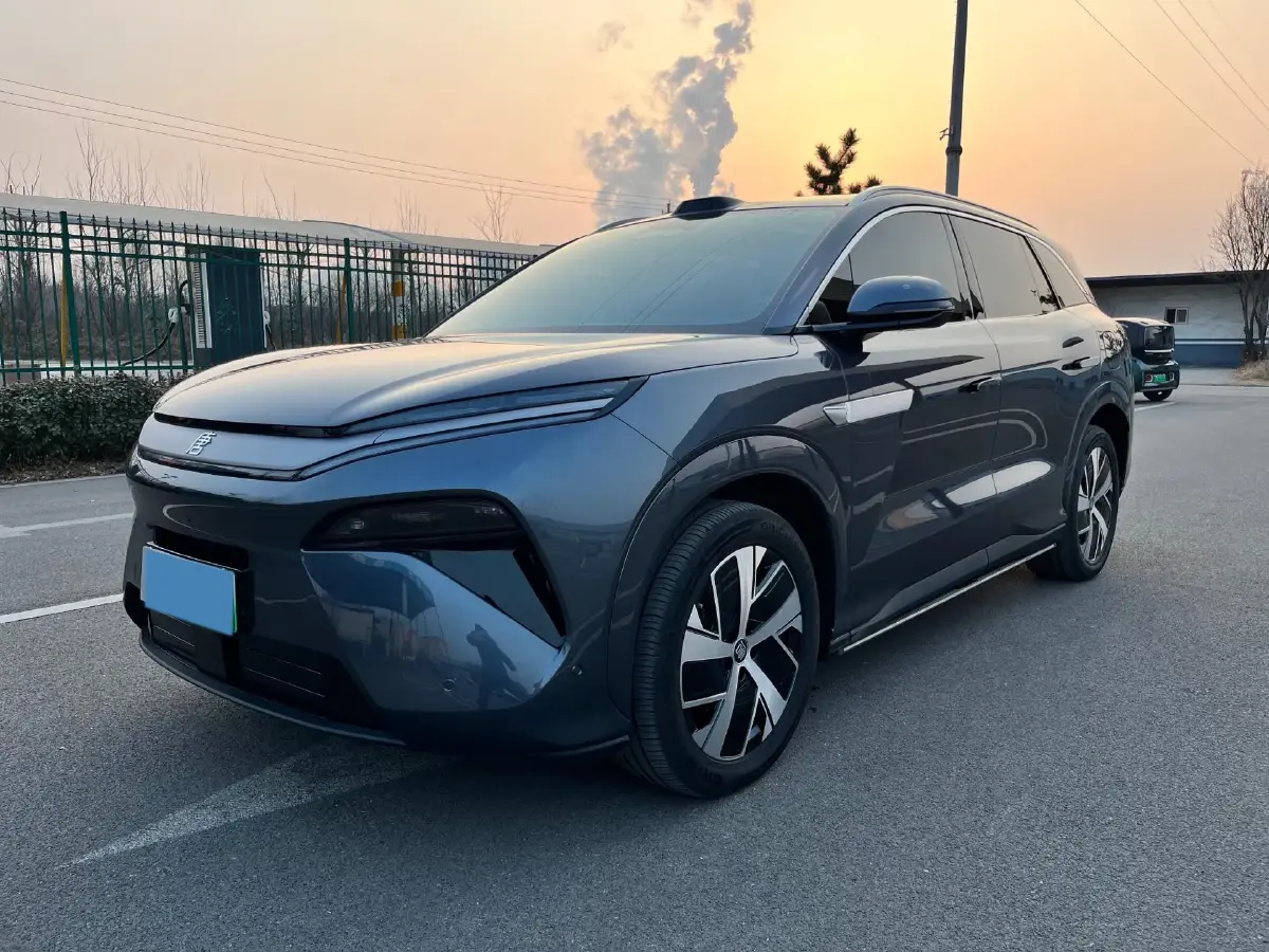 2025 BYD TangL 1.5T 156HP L4 E-CVT PHEV