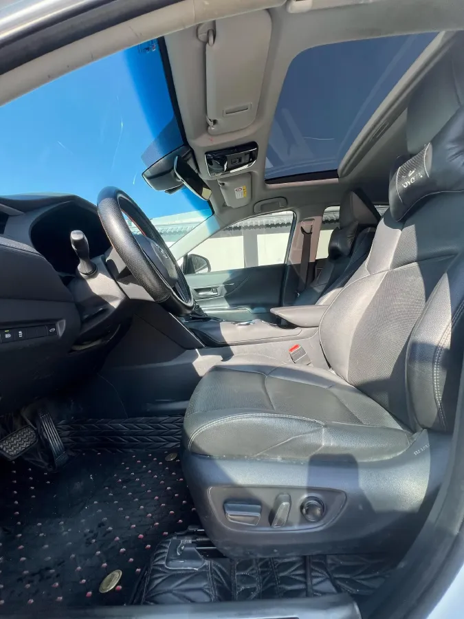 2023 Toyota Venza 2.5L 178HP L4 E-CVT Hybrid,autocango,china used car exporter,china ev exporter,chinese used car exporter,chinese used ev exporter