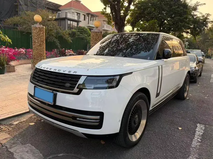 2024 Land Rover Range Rover 3.0T 400HP L6 8AT