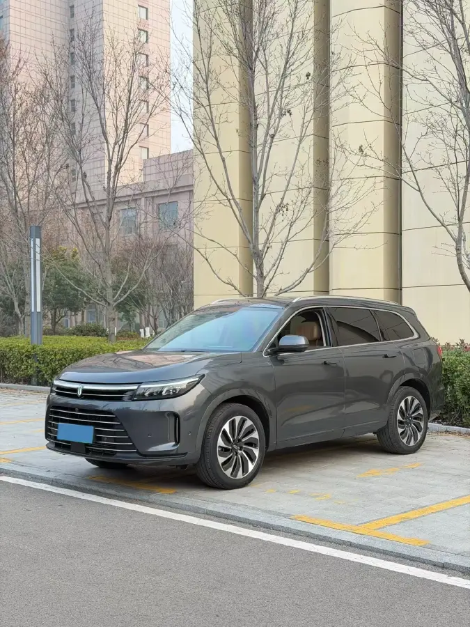 2022 Infiniti Q50L 2.0T 211HP L4 7AT