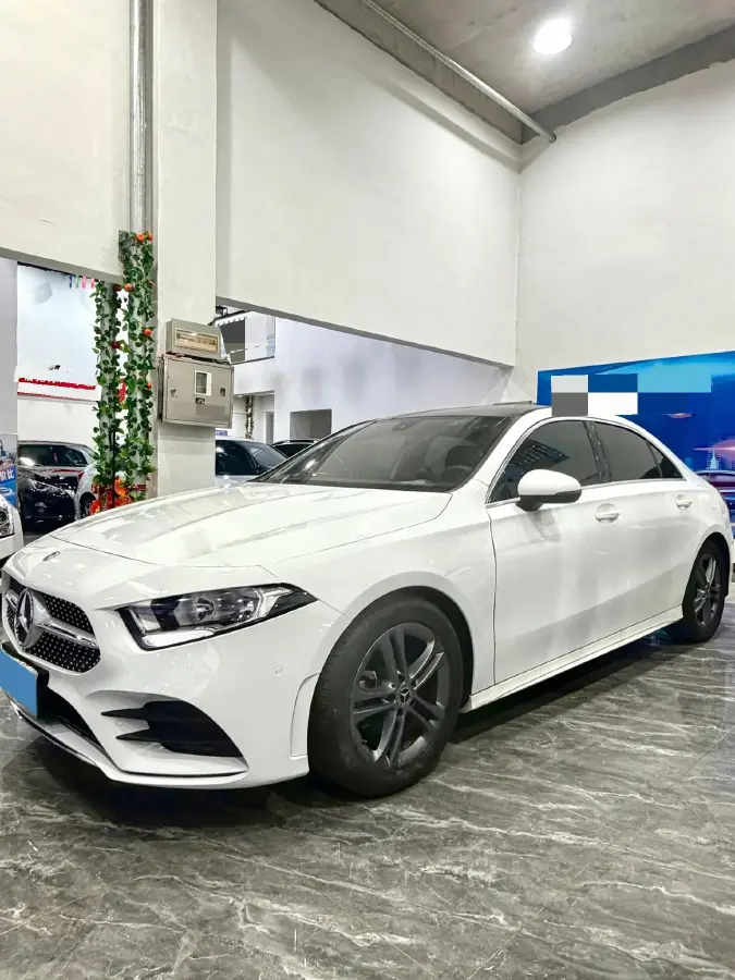 2021 Mercedes-Benz A Class 1.3T 136HP L4 7DCT
