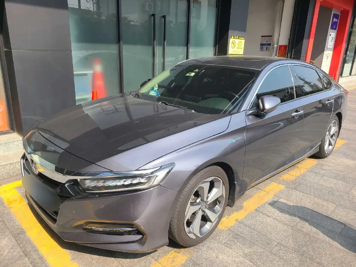 2018 Honda Accord 2.0L 146HP L4 E-CVT Hybrid