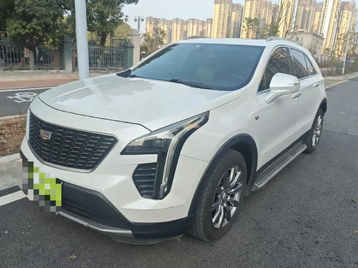 2020 Cadillac XT4 2.0T 241HP L4 9AT