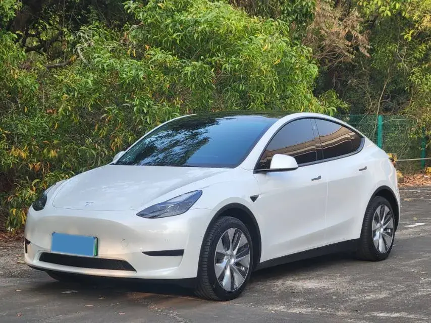 2022 Tesla Model Y BEV 60KWH