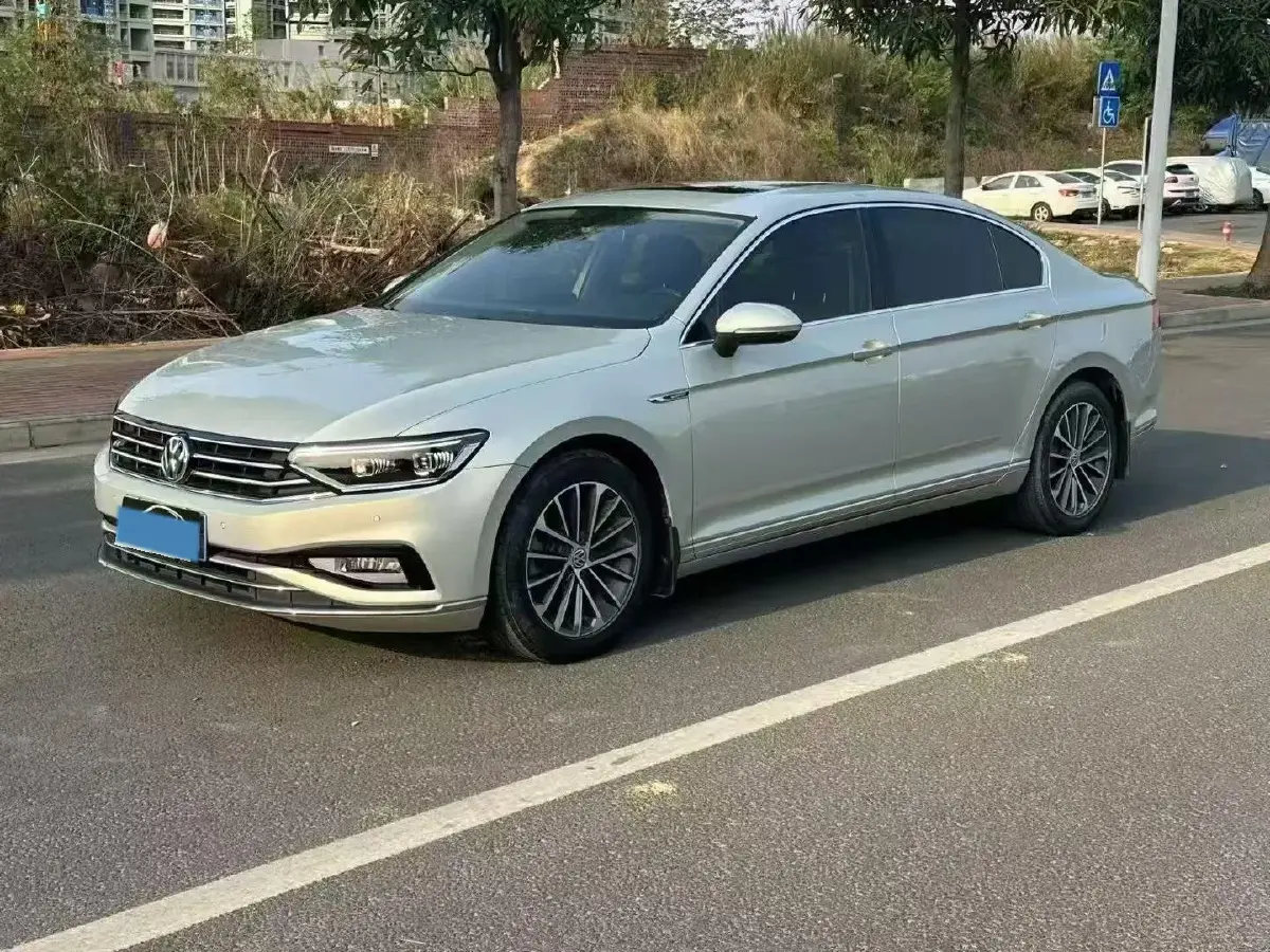 2019 Volkswagen Magotan 2.0T 186HP L4 7DCT