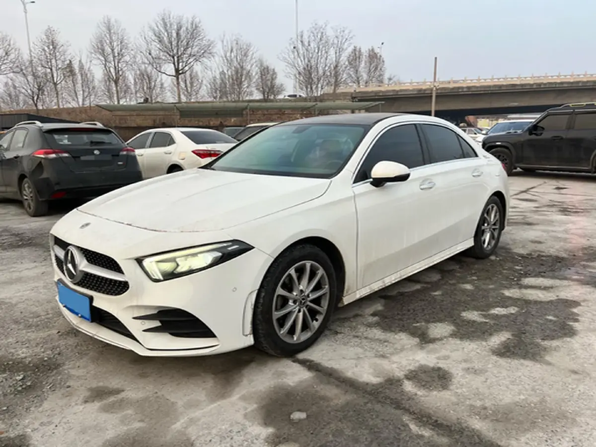2020 Mercedes-Benz A Class 1.3T 163HP L4 7DCT