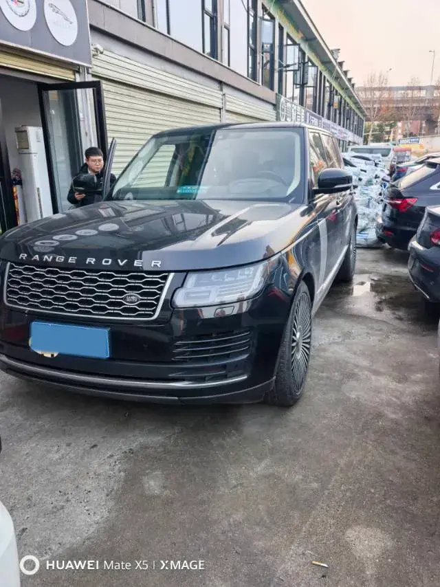 2021 Land Rover Range Rover 3.0T 400HP L6 8AT