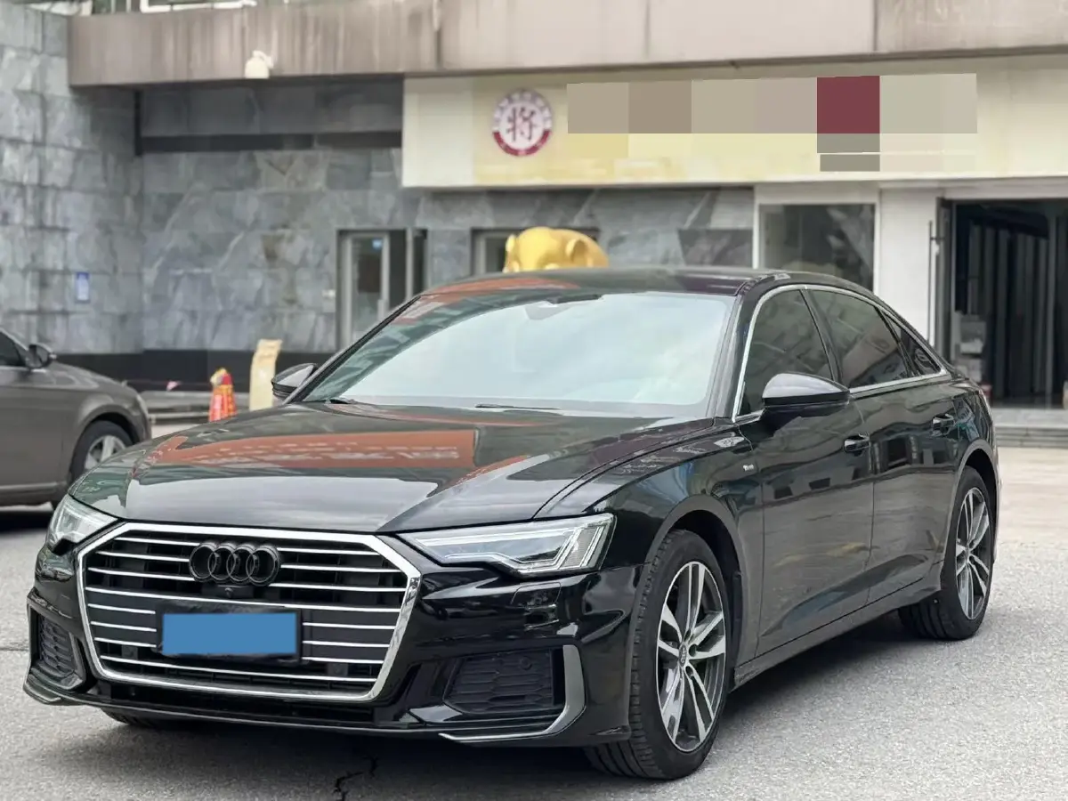2021 Audi A6L 2.0T 190HP L4 7DCT