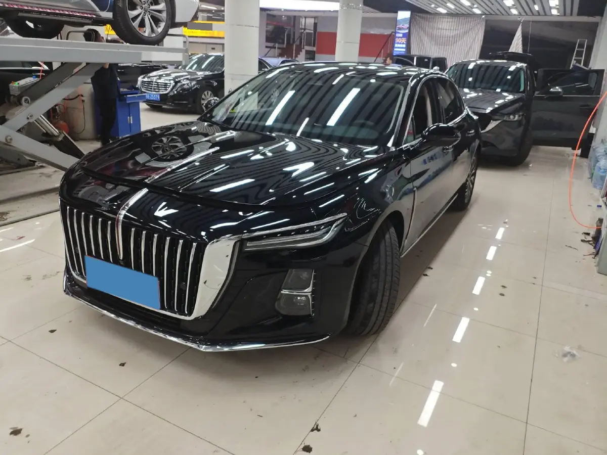2023 HongQi H5 2.0T 224HP L4 8AT