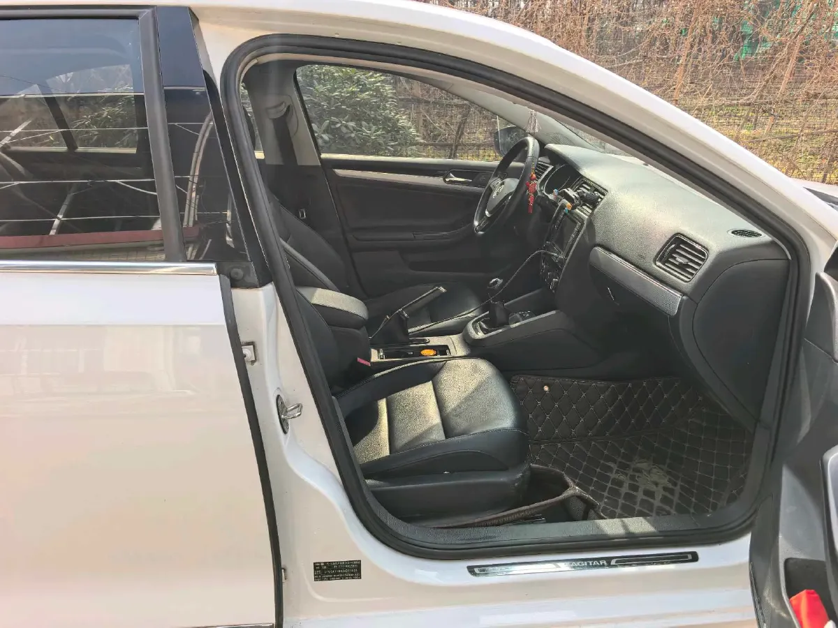 2018 KingLong KaiTe 2.3T 110HP L4 5MT,autocango,china used car exporter,china ev exporter,chinese used car exporter,chinese used ev exporter