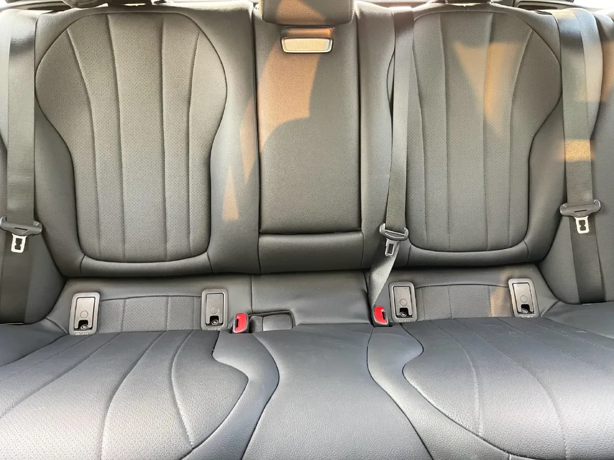 2025 Mercedes-Benz EQE Class BEV 96.1KWH,autocango,china used car exporter,china ev exporter,chinese used car exporter,chinese used ev exporter