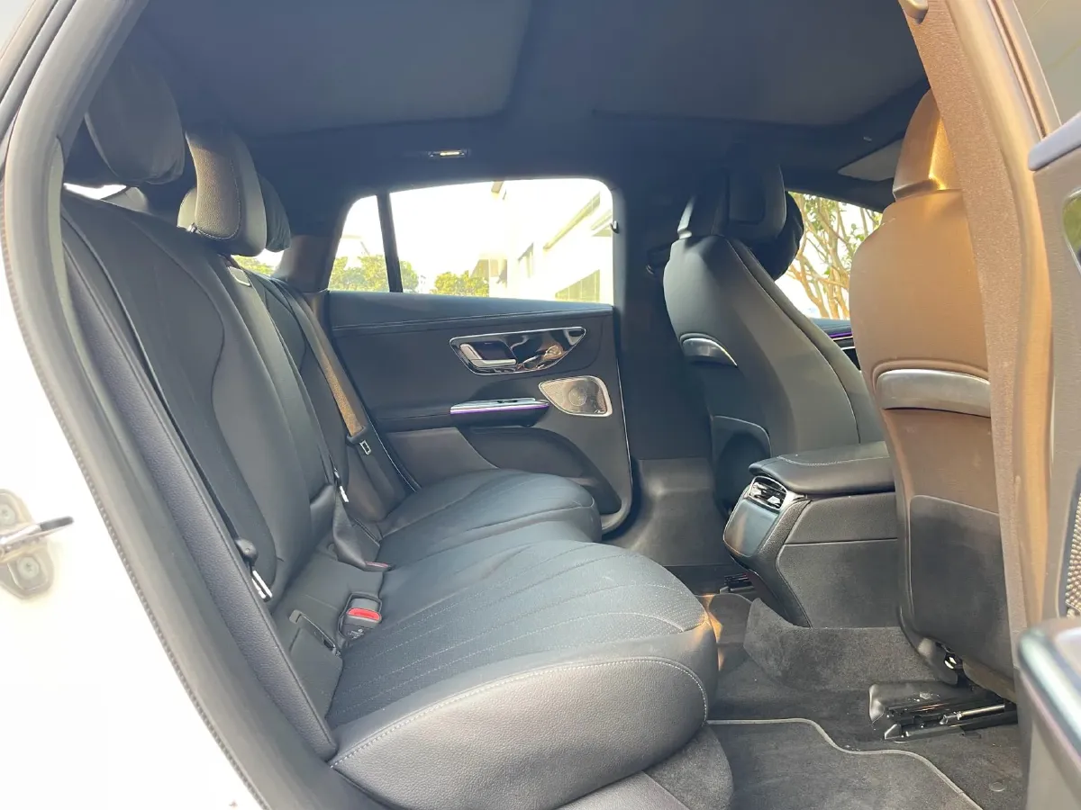 2025 Mercedes-Benz EQE Class BEV 96.1KWH,autocango,china used car exporter,china ev exporter,chinese used car exporter,chinese used ev exporter