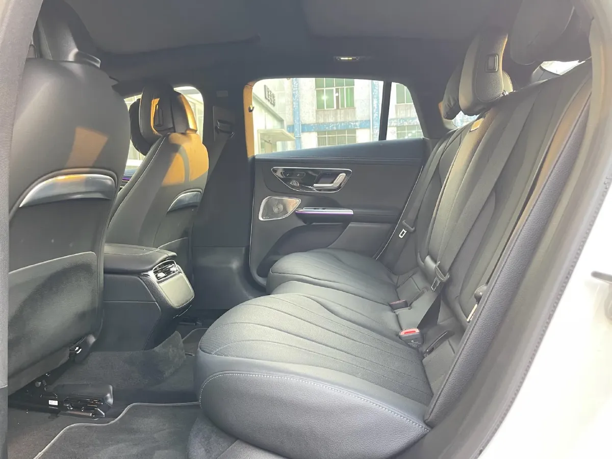 2025 Mercedes-Benz EQE Class BEV 96.1KWH,autocango,china used car exporter,china ev exporter,chinese used car exporter,chinese used ev exporter