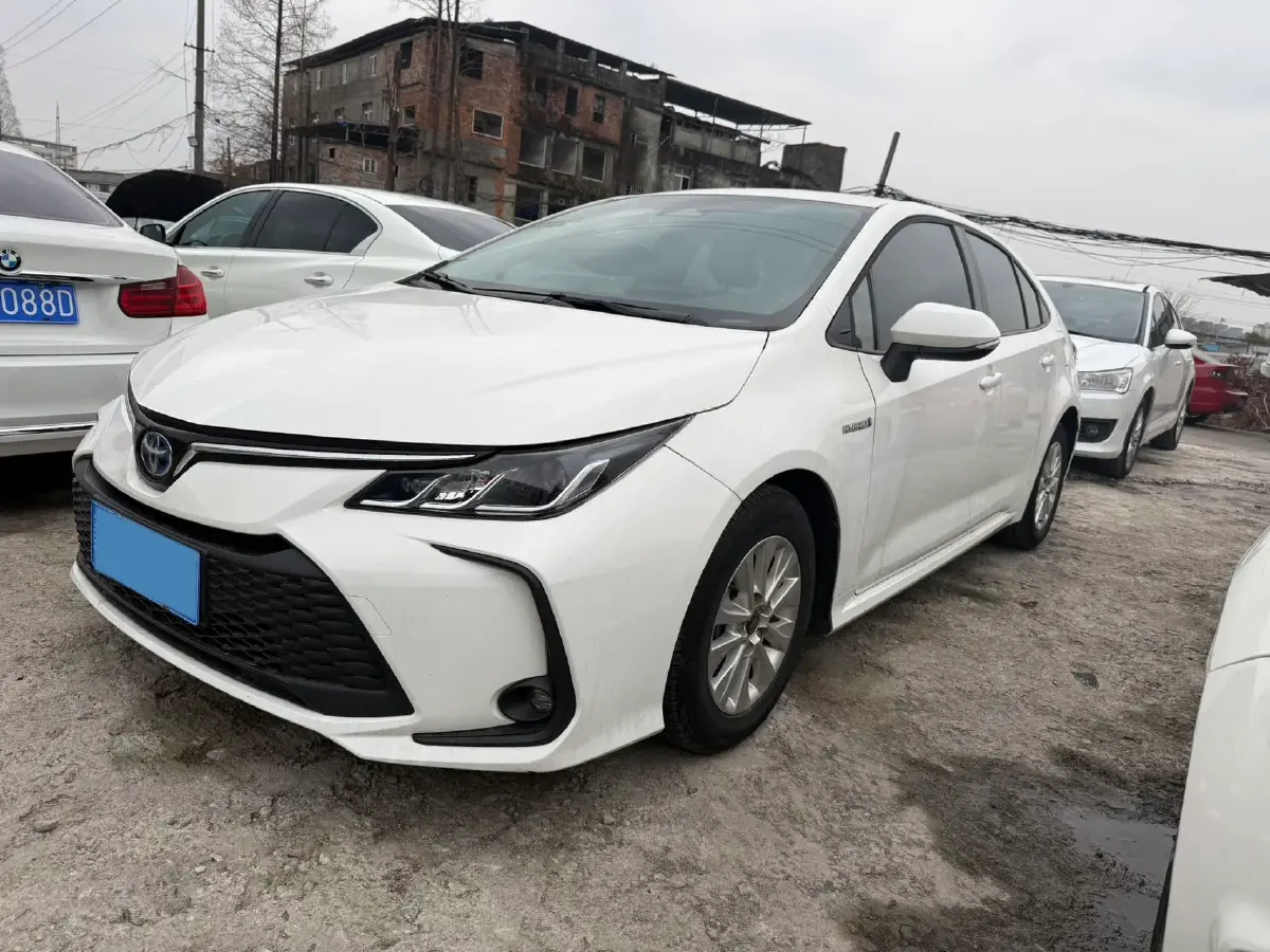2023 Toyota Corolla 1.8L 98HP L4 E-CVT Hybrid