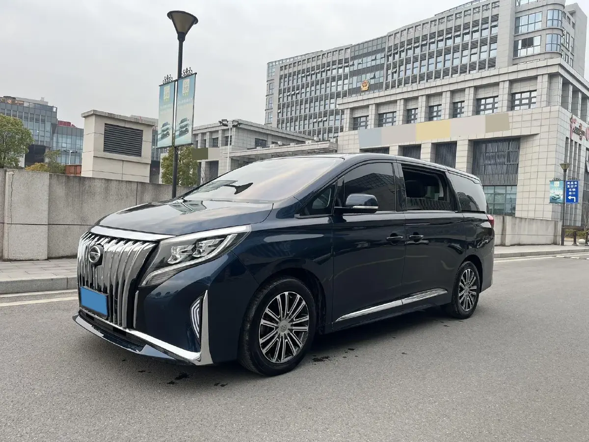 2021 GAC Trumpchi M8 2.0T 252HP L4 8AT