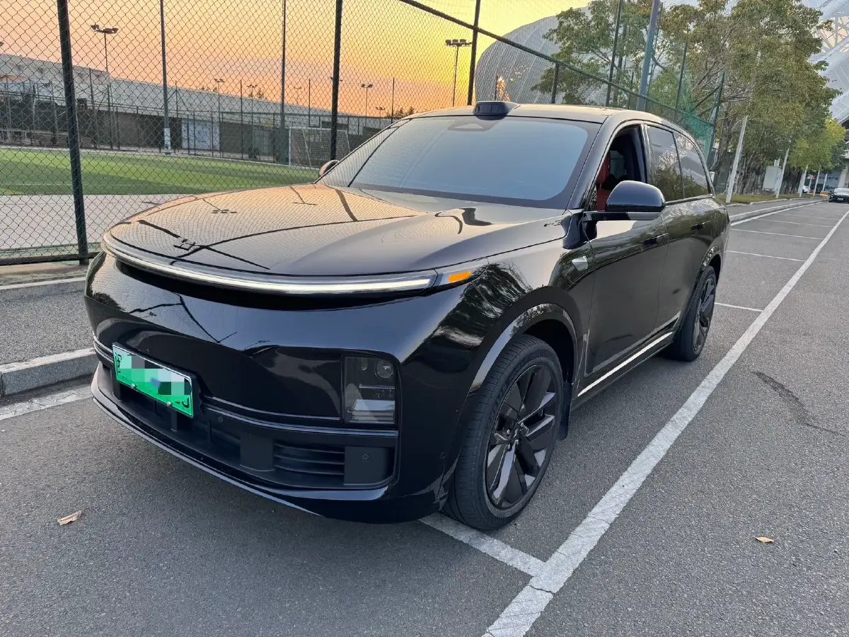 2023 Li L8 Range Extended 154HP REEV 40.9KWH