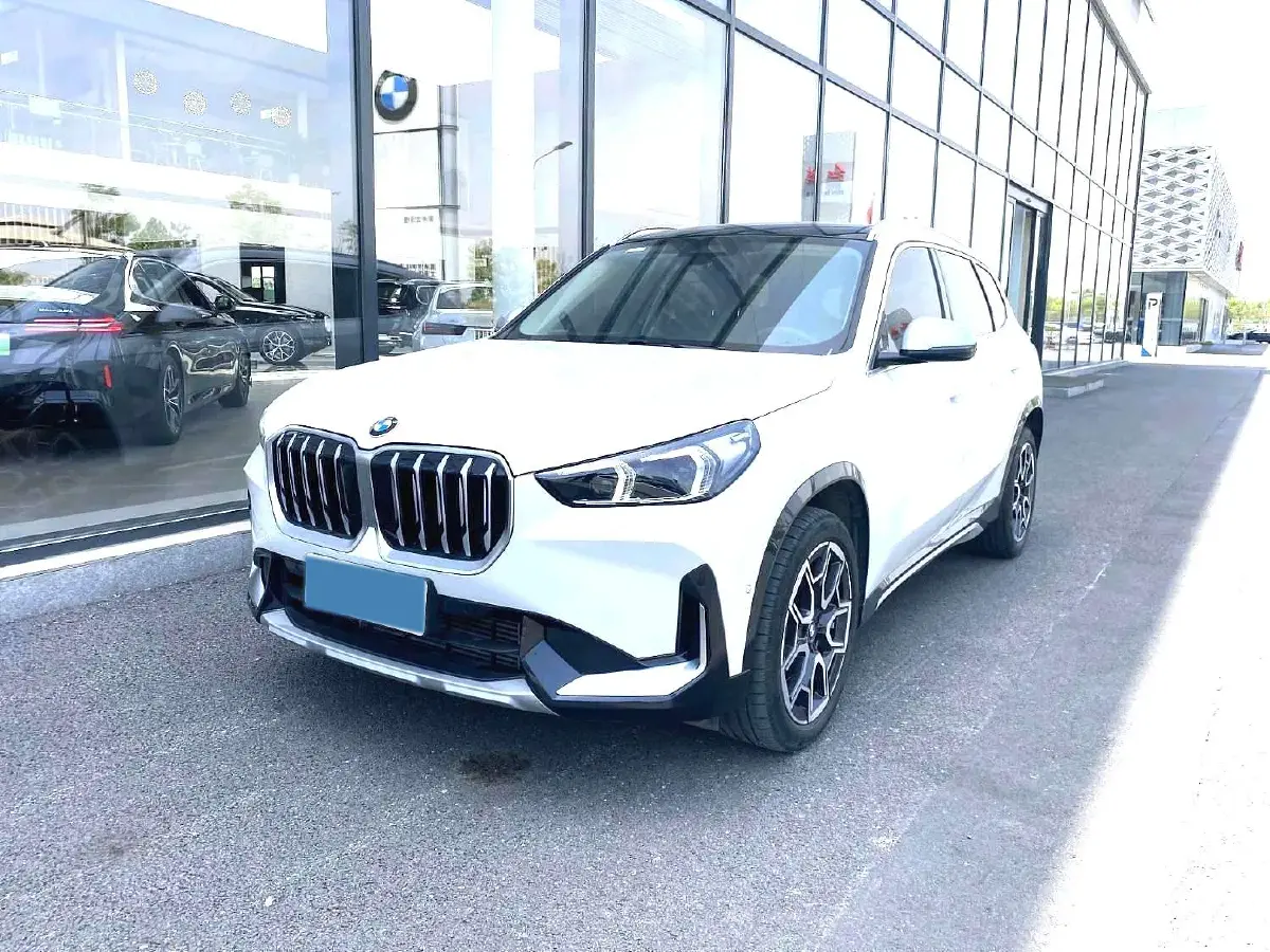 2023 BMW X1 2.0T 204HP L4 7DCT