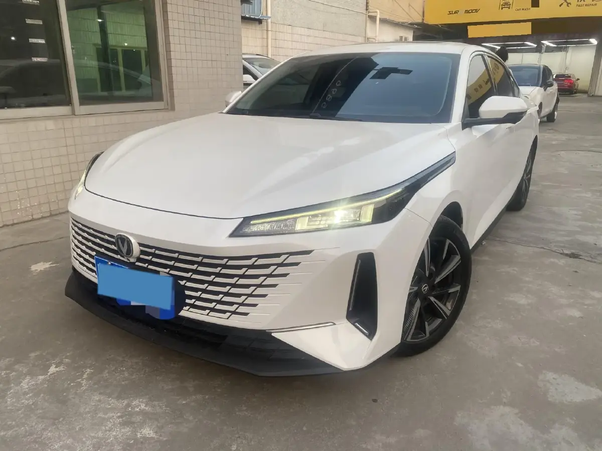 2023 ChangAn Oshan Z6 1.5T 188HP L4 7DCT