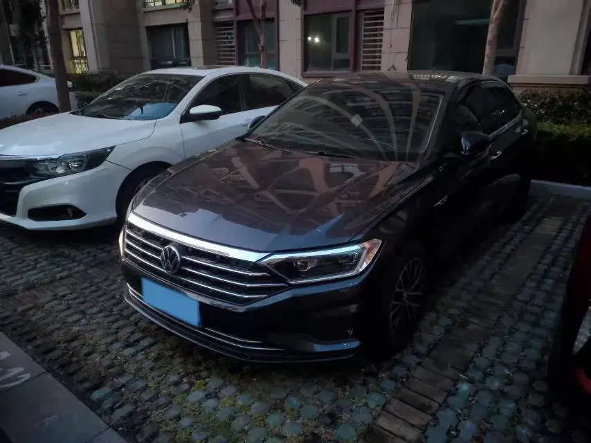 2020 Volkswagen Sagitar 1.4T 150HP L4 7DCT