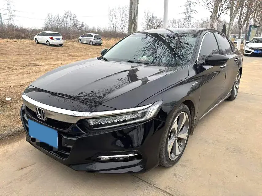 2018 Honda Accord 2.0L 146HP L4 E-CVT Hybrid