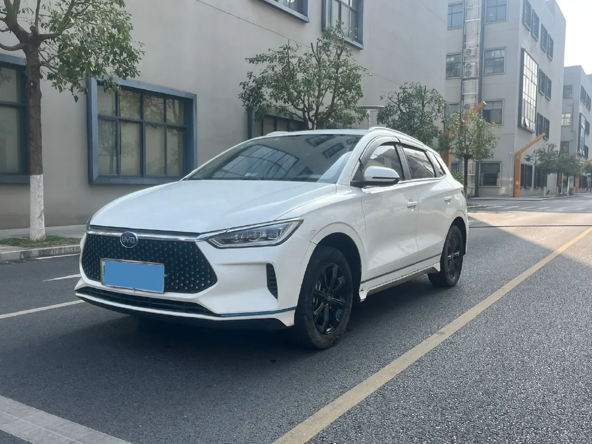 2019 BYD e2 BEV 47.3KWH