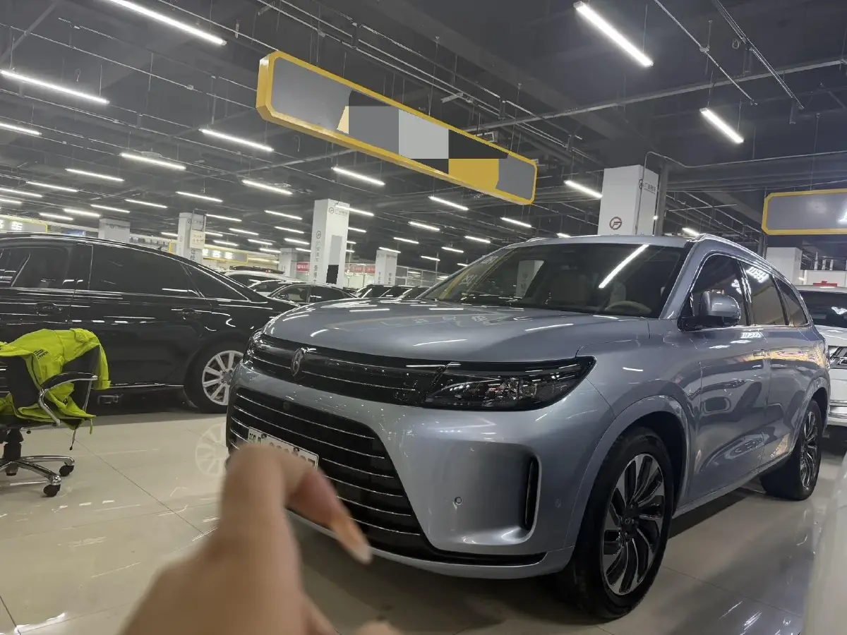 2024 Ford Transit 2.0T 143HP L4 9AT