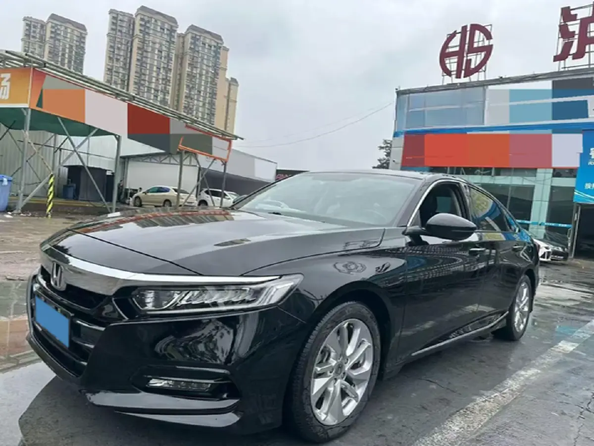 2018 Honda Accord 1.5T 194HP L4 CVT
