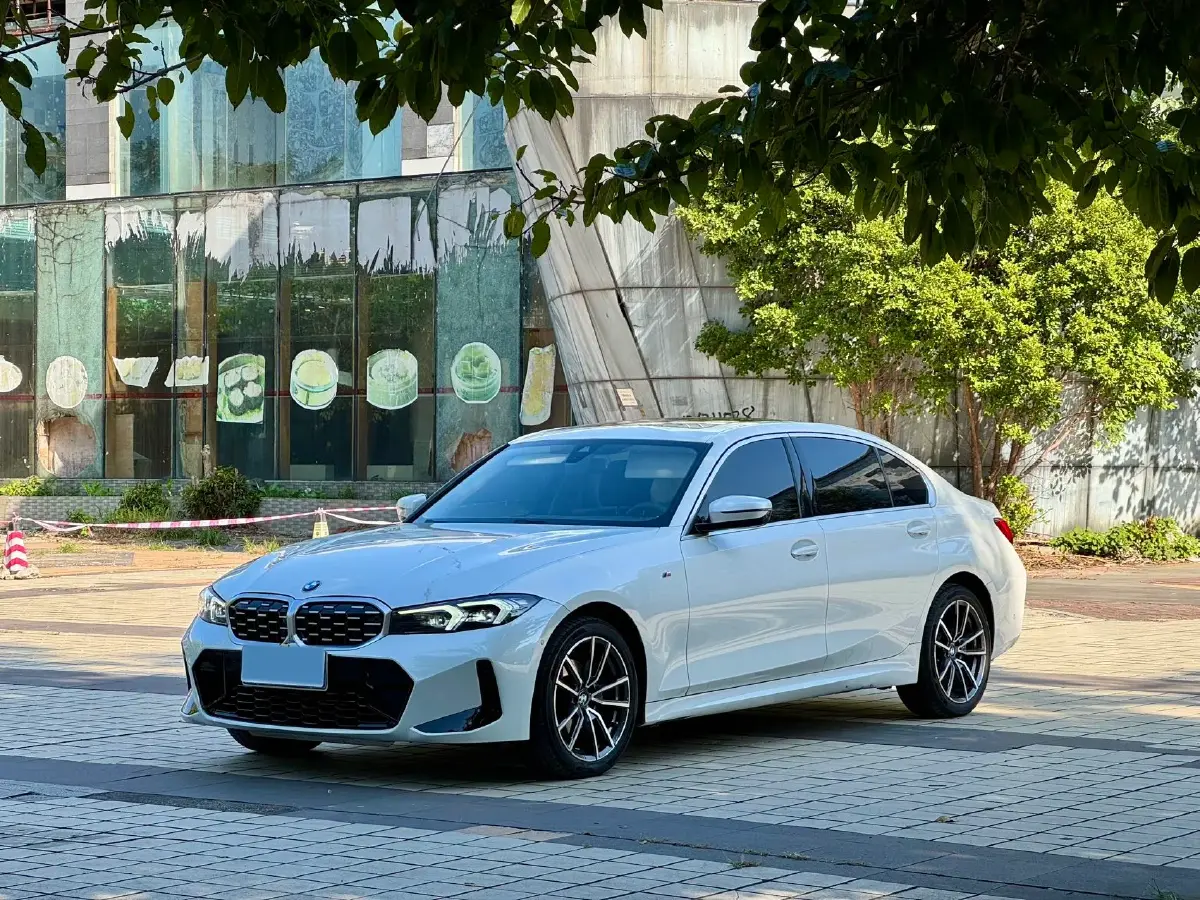 2023 BMW 3 Series 2.0T 184HP L4 8AT