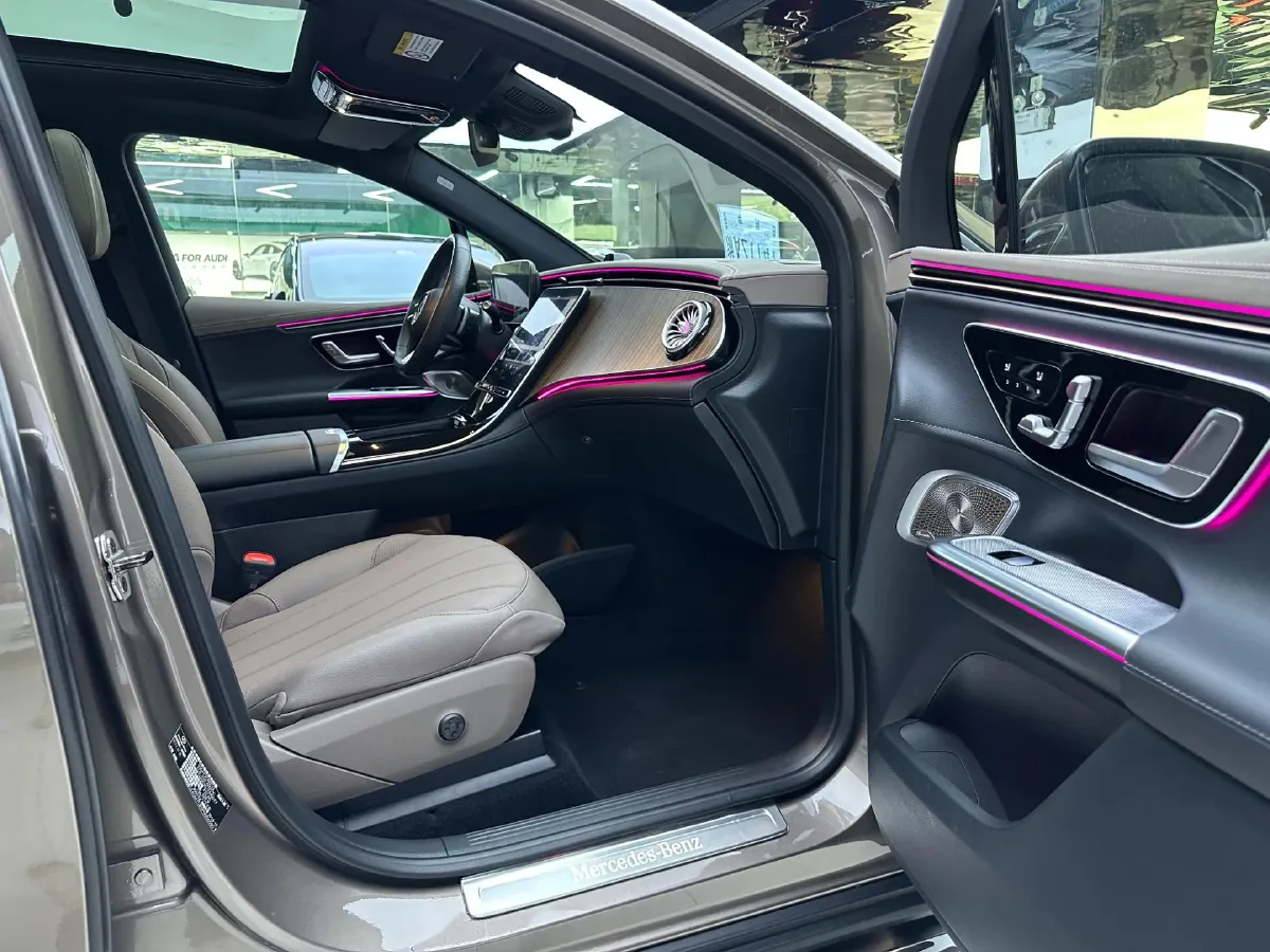 2023 Mercedes-Benz EQE SUV BEV 96.1KWH,autocango,china used car exporter,china ev exporter,chinese used car exporter,chinese used ev exporter