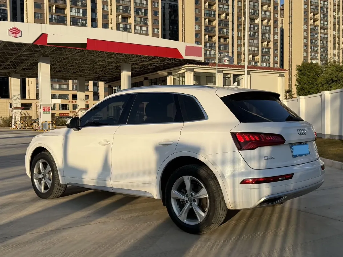 2018 Volkswagen Alltrack 2.0T 220HP L4 7DCT,autocango,china used car exporter,china ev exporter,chinese used car exporter,chinese used ev exporter