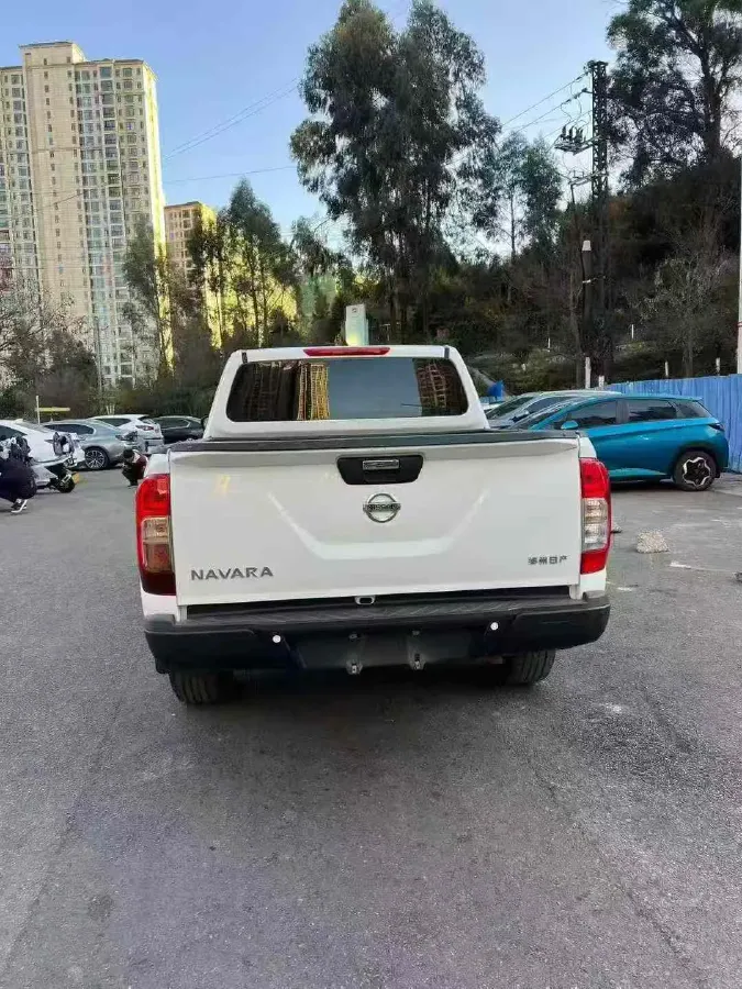 2021 Nissan Navara 2.5L 190HP L4 7AT,autocango,china used car exporter,china ev exporter,chinese used car exporter,chinese used ev exporter