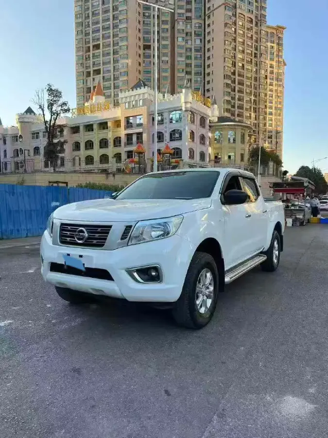 2021 Nissan Navara 2.5L 190HP L4 7AT