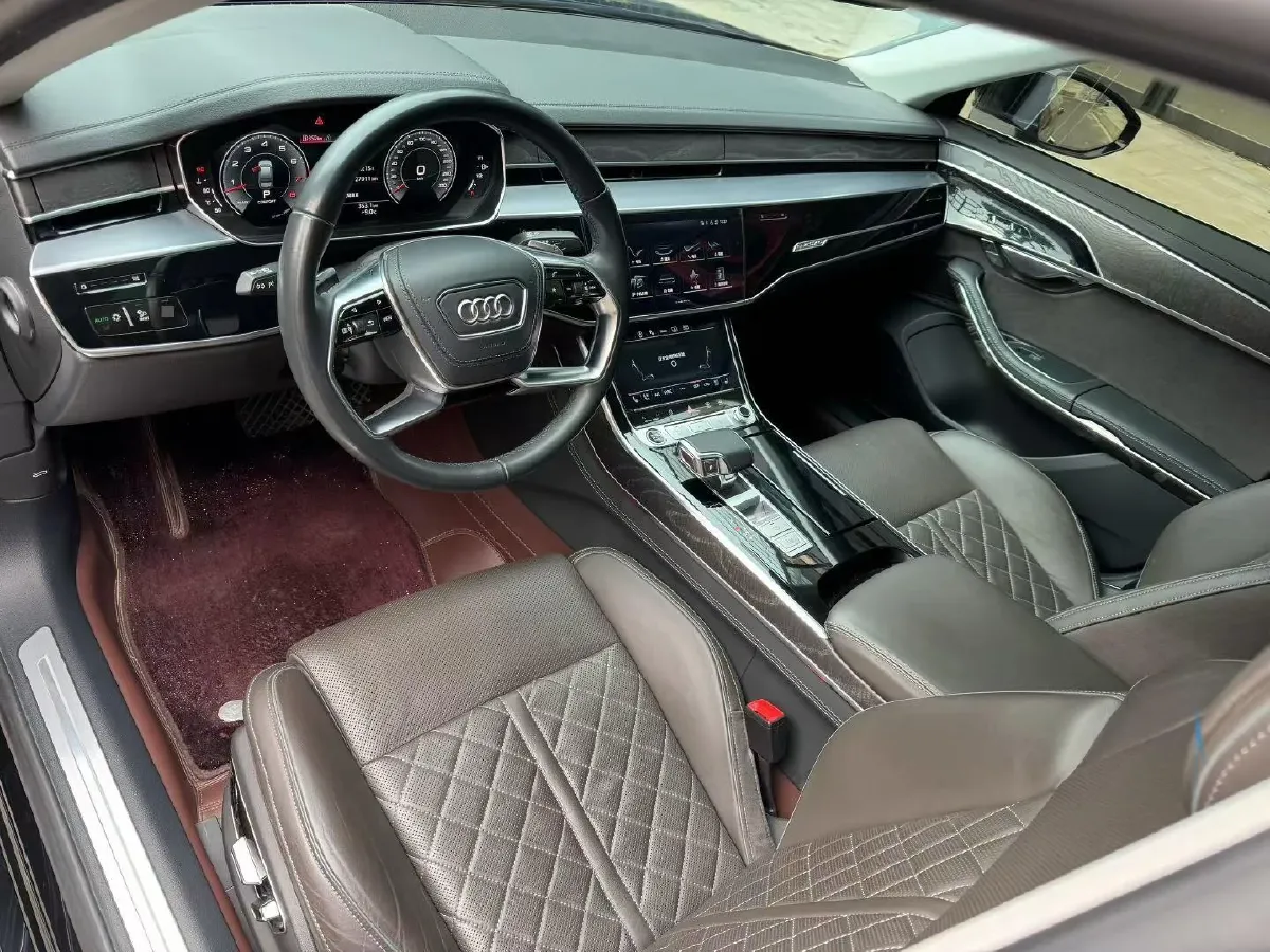 2024 Audi A8 3.0T 286HP V6 8AT,autocango,china used car exporter,china ev exporter,chinese used car exporter,chinese used ev exporter
