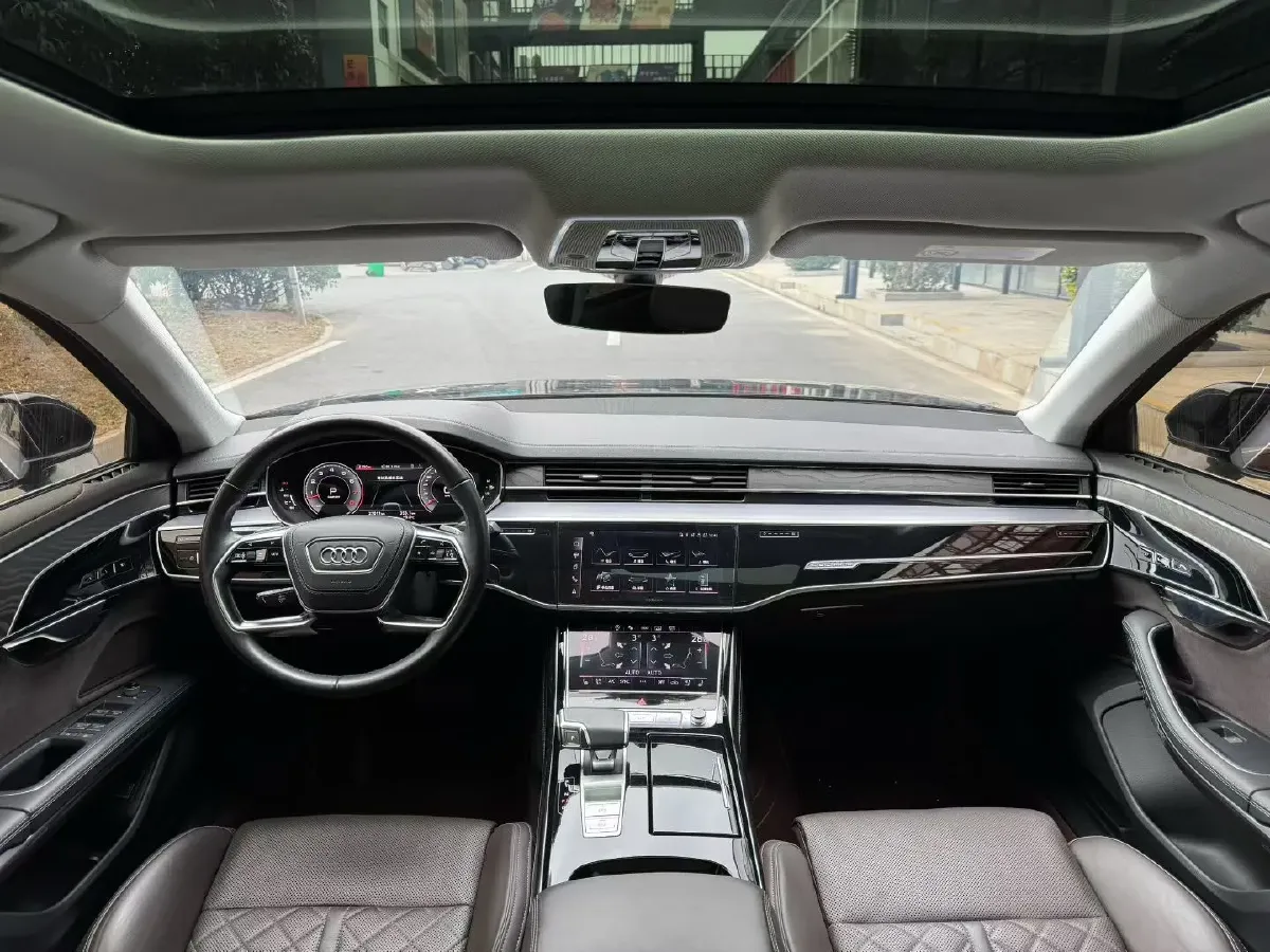 2024 Audi A8 3.0T 286HP V6 8AT,autocango,china used car exporter,china ev exporter,chinese used car exporter,chinese used ev exporter
