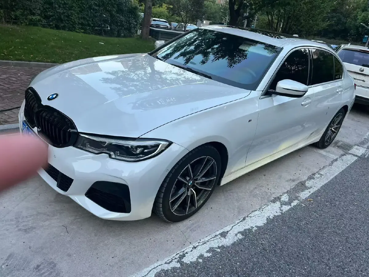 2021 BMW 3 Series 2.0T 184HP L4 8AT